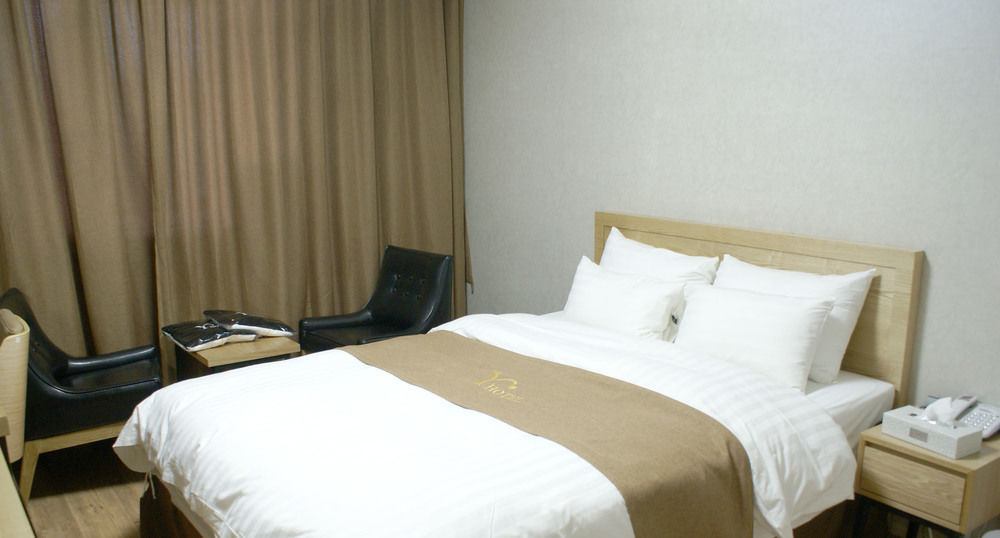Y Ocean Hotel ยอซู ภายนอก รูปภาพ