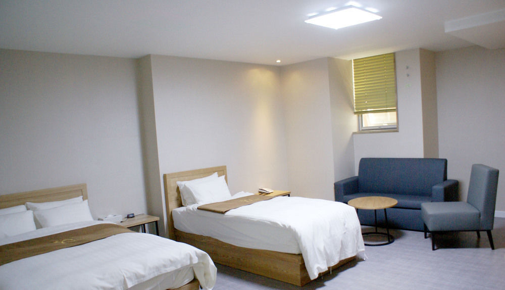 Y Ocean Hotel ยอซู ภายนอก รูปภาพ