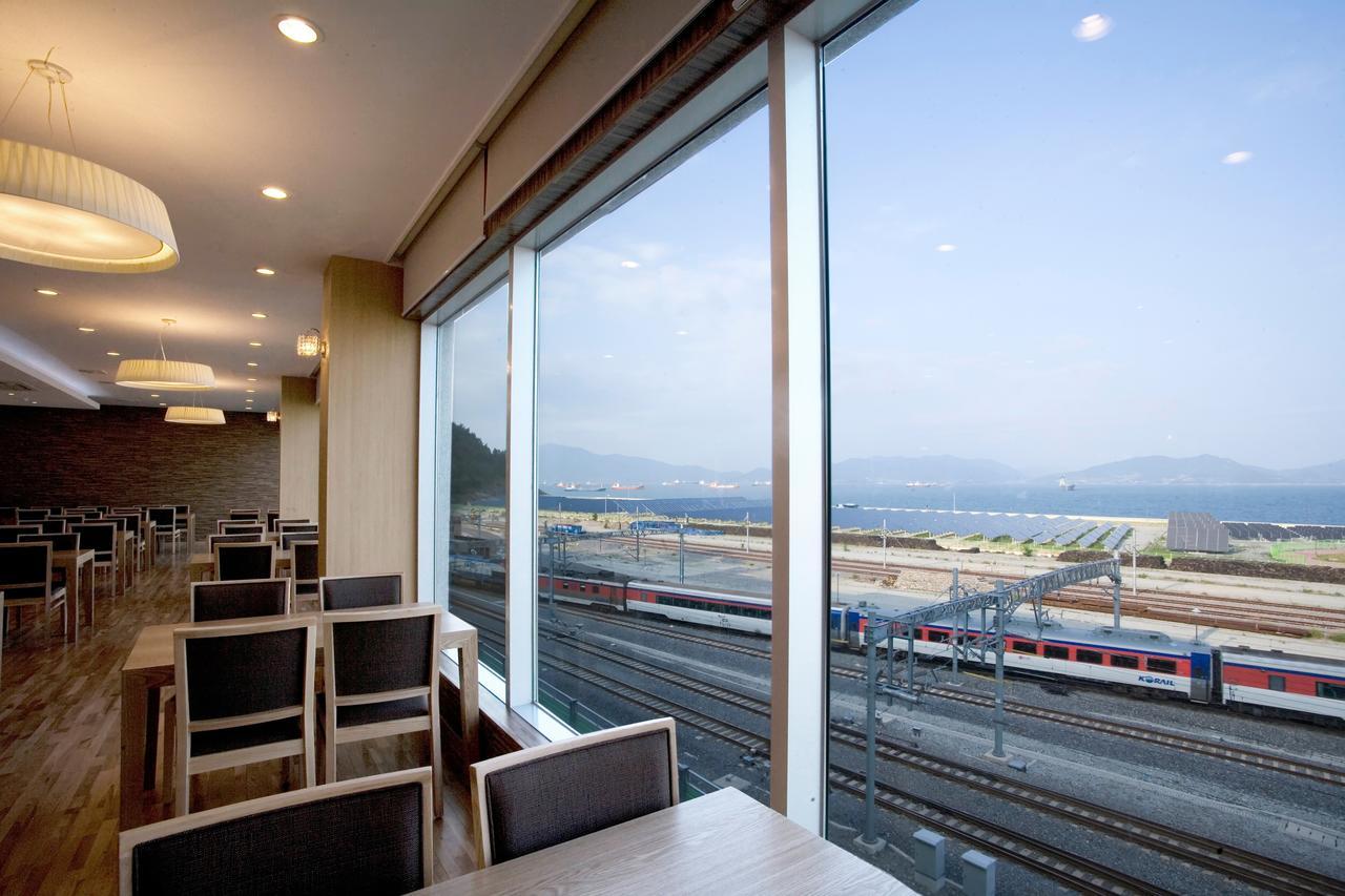 Y Ocean Hotel ยอซู ภายนอก รูปภาพ