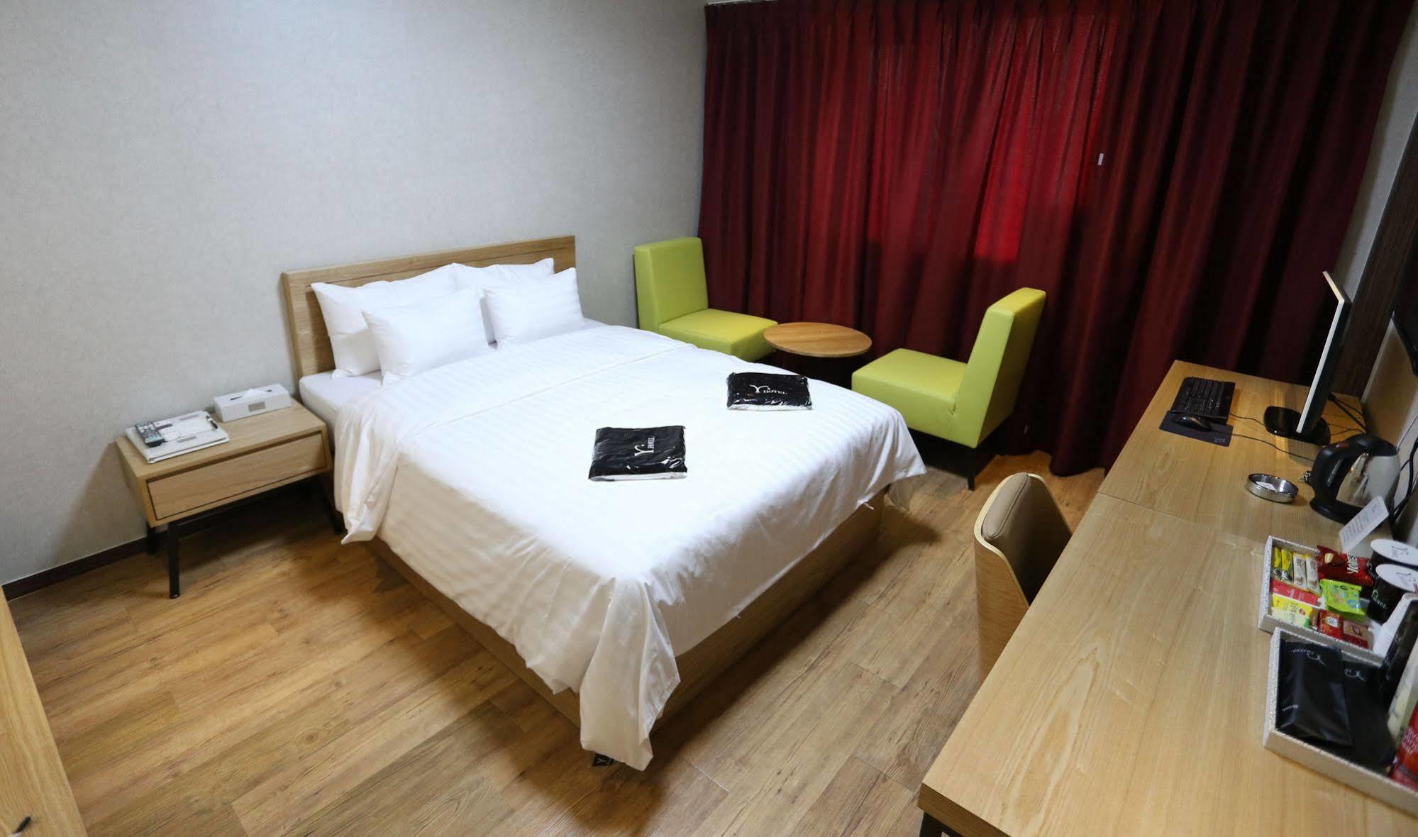 Y Ocean Hotel ยอซู ภายนอก รูปภาพ